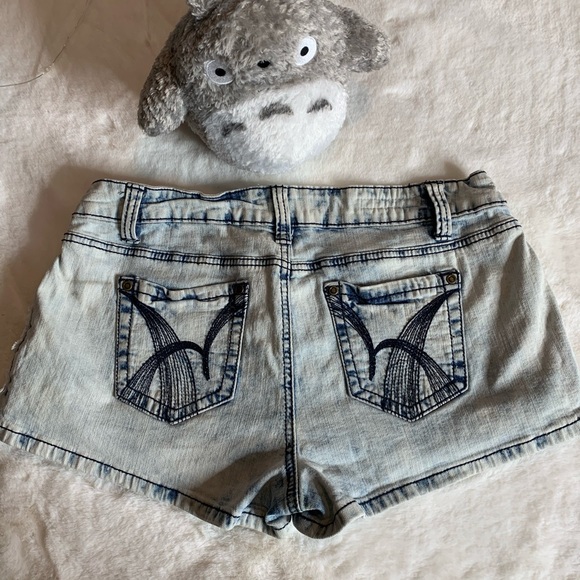 Hot Kiss American Cici Shorts - Picture 5 of 5